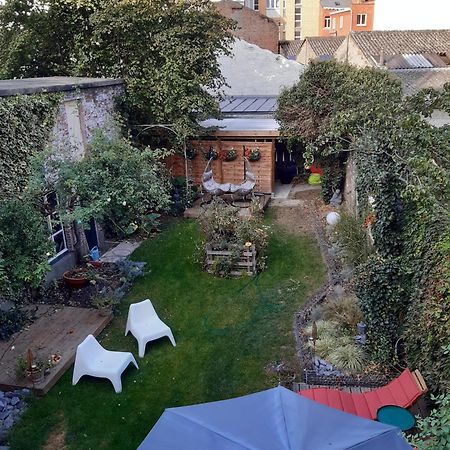 L'Hote Des Geants Ath Dış mekan fotoğraf