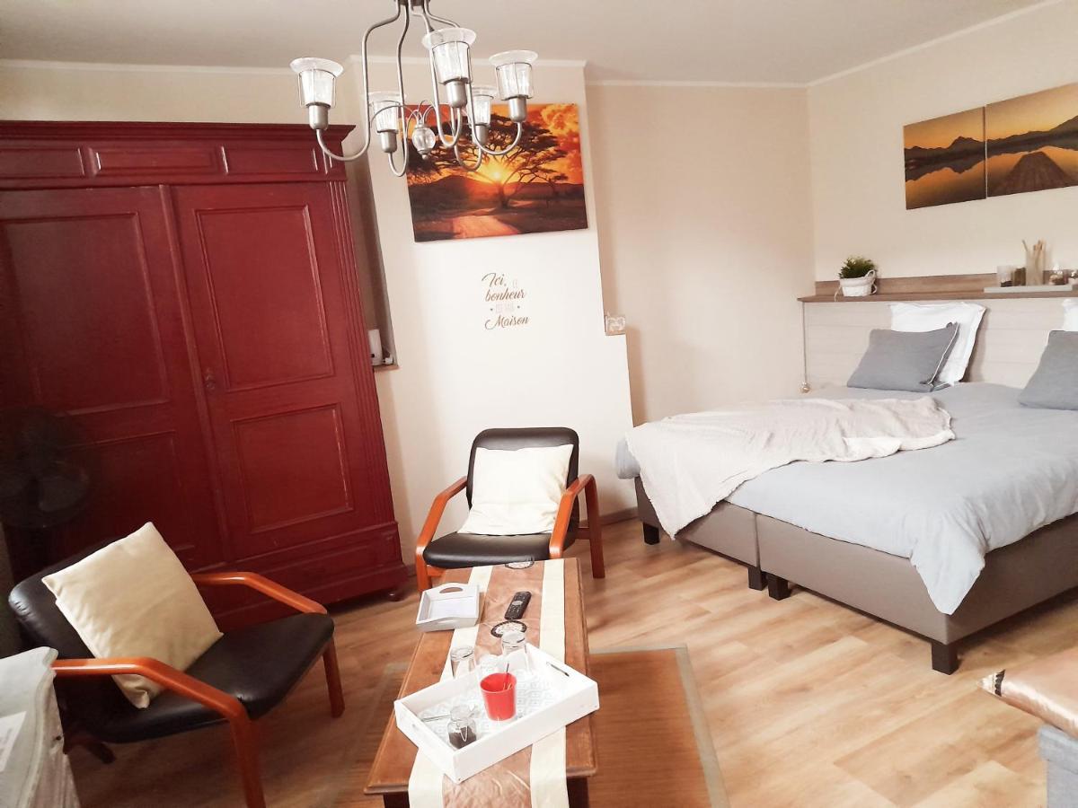 L'Hote Des Geants Ath Dış mekan fotoğraf