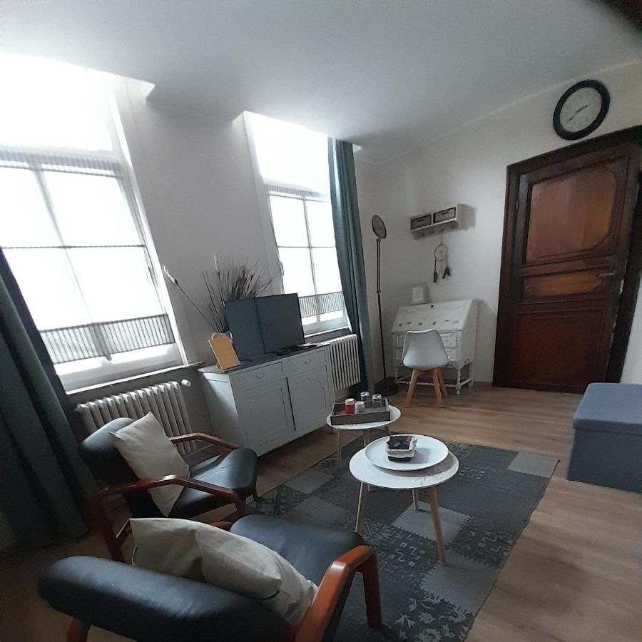 L'Hote Des Geants Ath Dış mekan fotoğraf