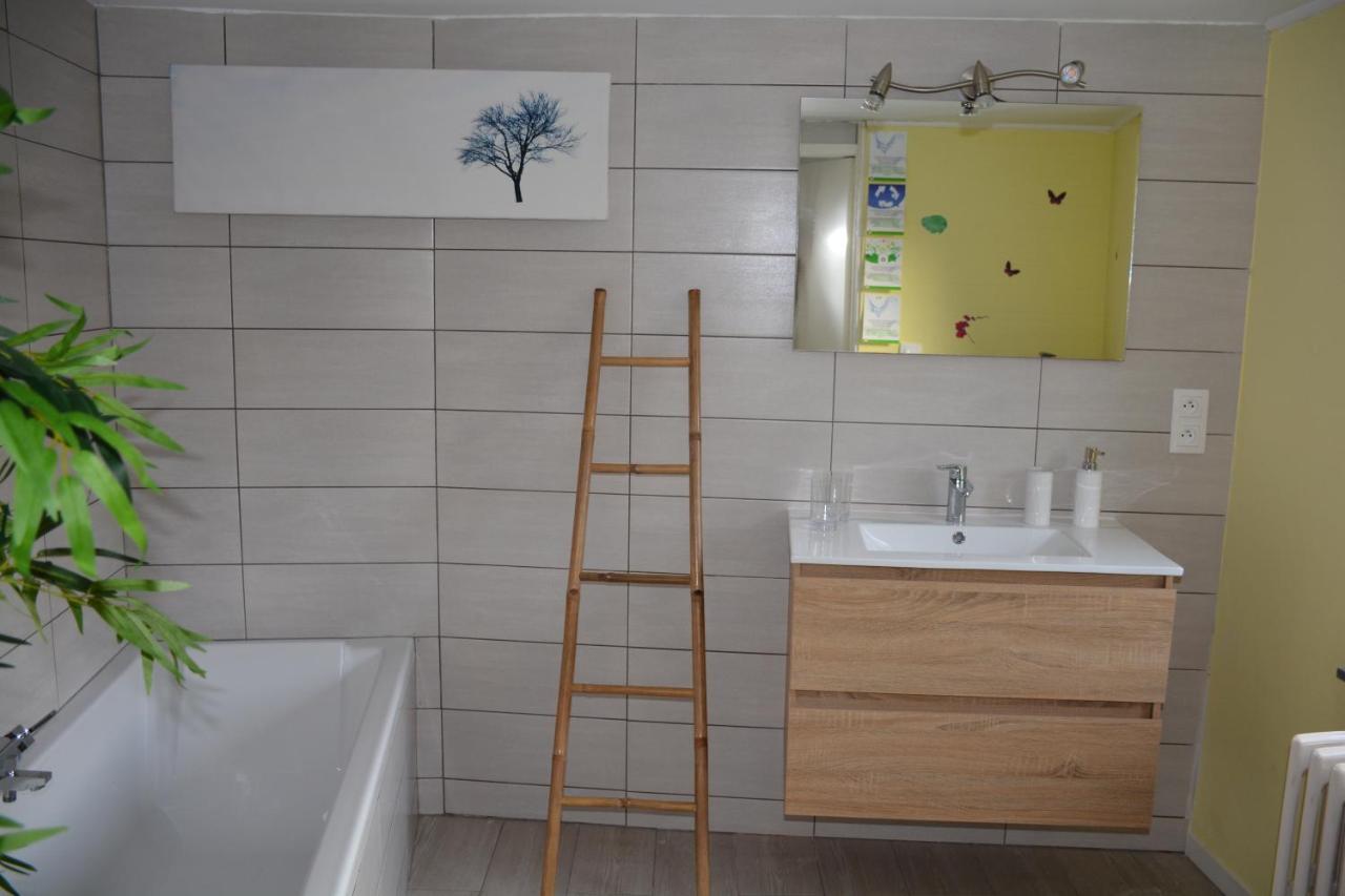 L'Hote Des Geants Ath Dış mekan fotoğraf