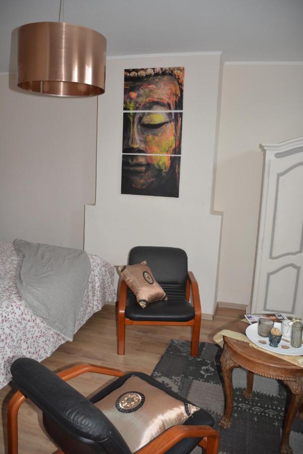 L'Hote Des Geants Ath Dış mekan fotoğraf
